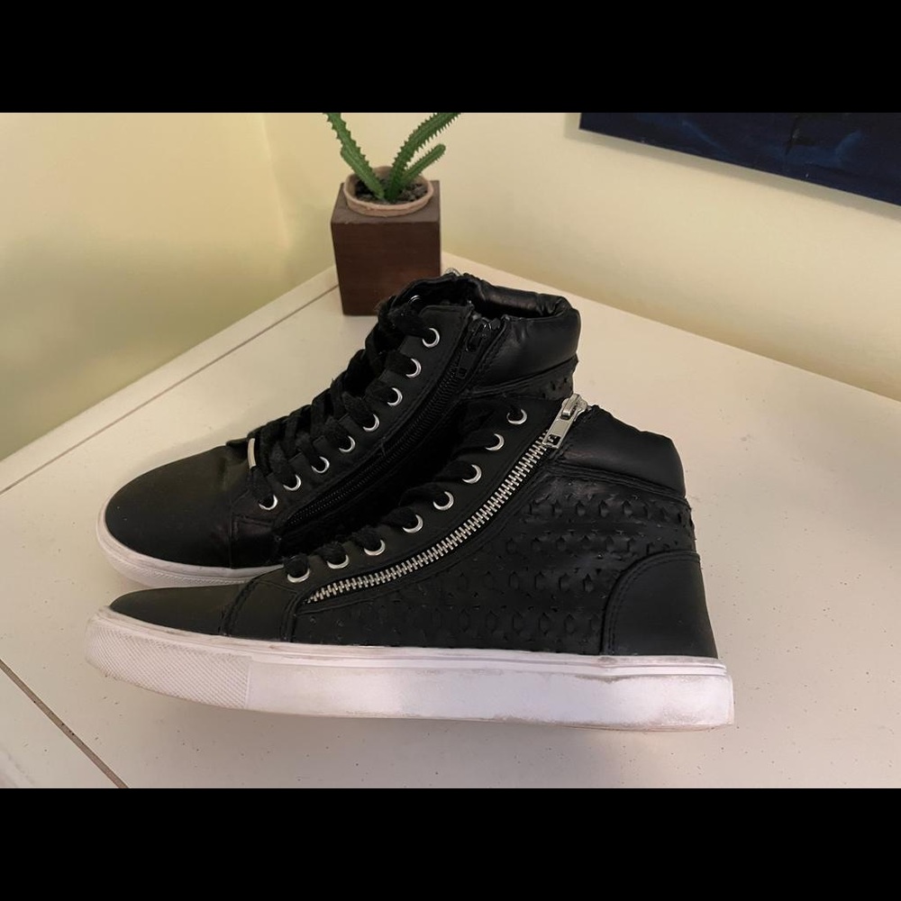 Black Steve Madden High-Top Sneakers - Picture 15 of 16